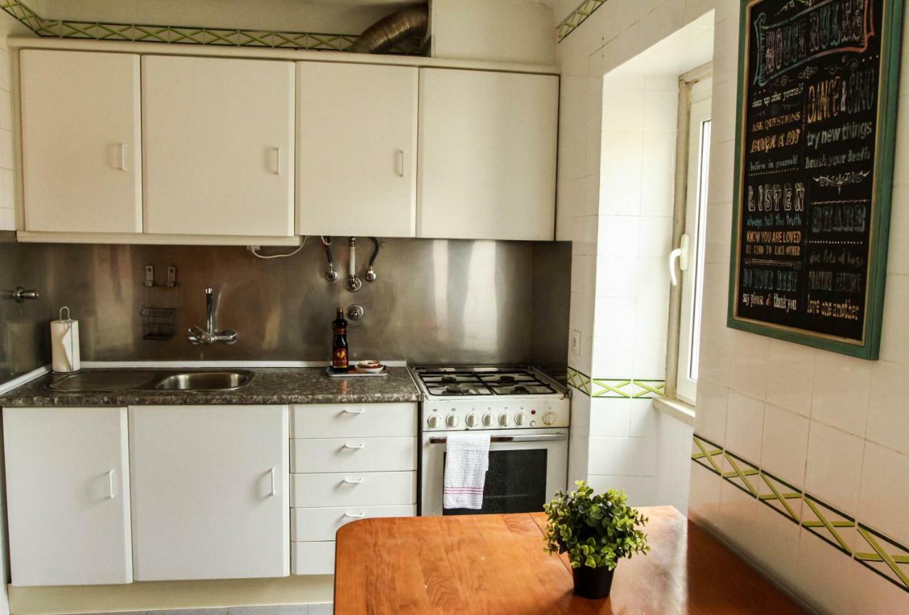 Cozy And Spacious Apartment In Graca, Lisboa Eksteriør bilde